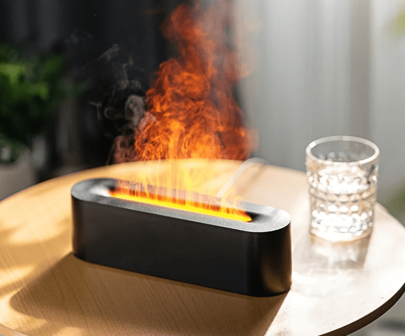 Umidificatore d'aria con effetto fiamma e diffusore di aromaterapia