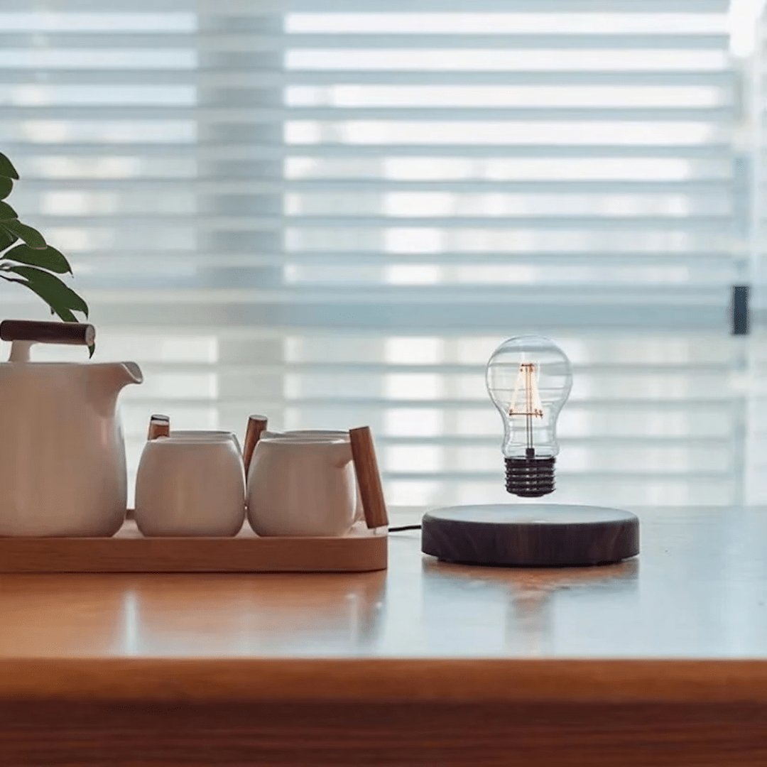 LumiGlide Lampadina LED Fluttuante | Luce a levitazione magnetica con controllo touch per spazi moderni