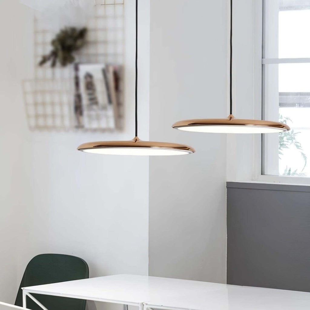 Lampada a Sospensione dal Design Semplice per Ambienti Moderni