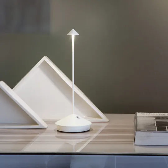 Lampada da Tavolo LED Wireless Slim – Flessibile e Durevole