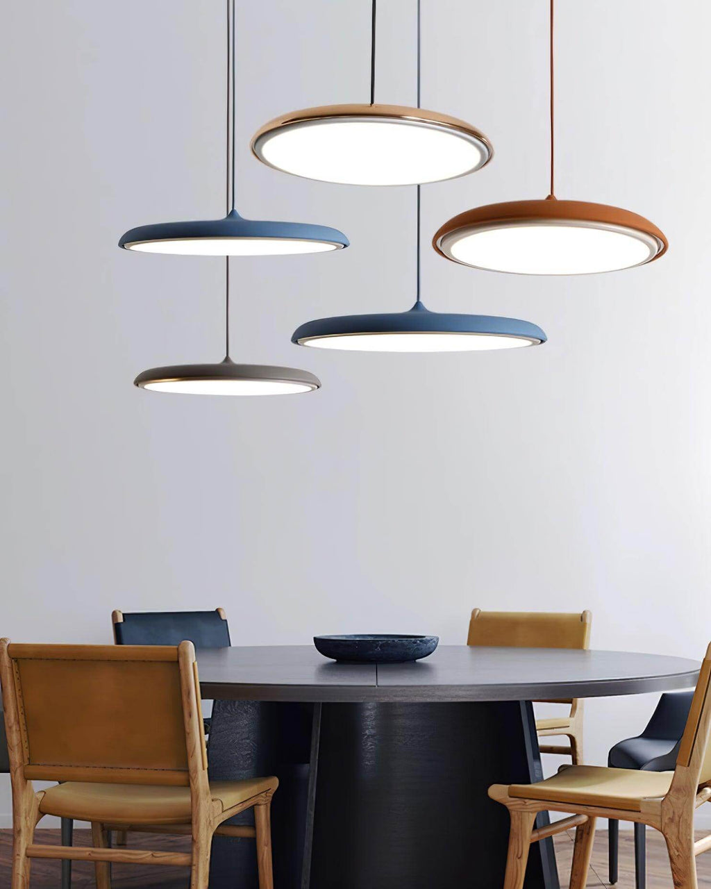 Lampada a Sospensione dal Design Semplice per Ambienti Moderni
