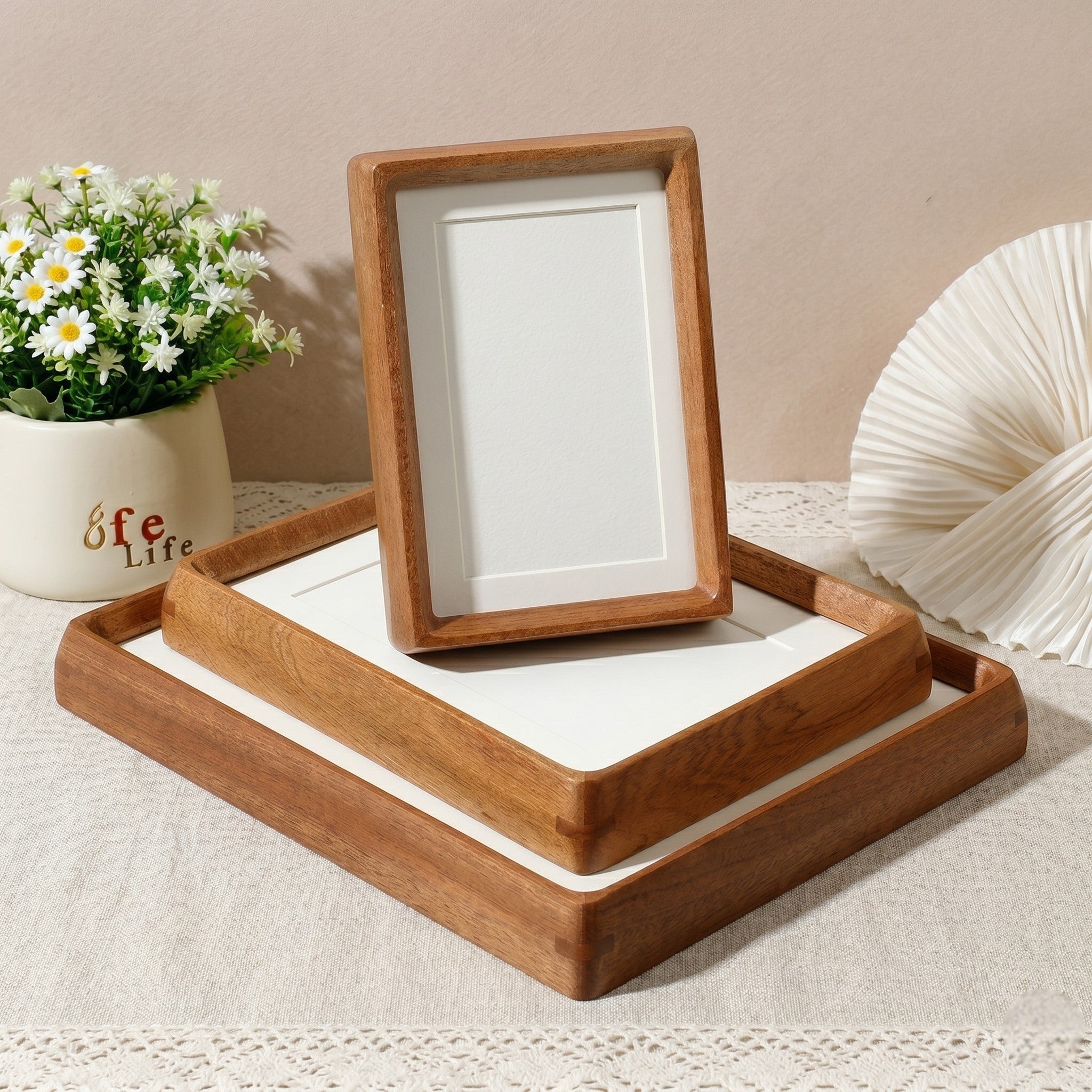 Cornici minimaliste in legno