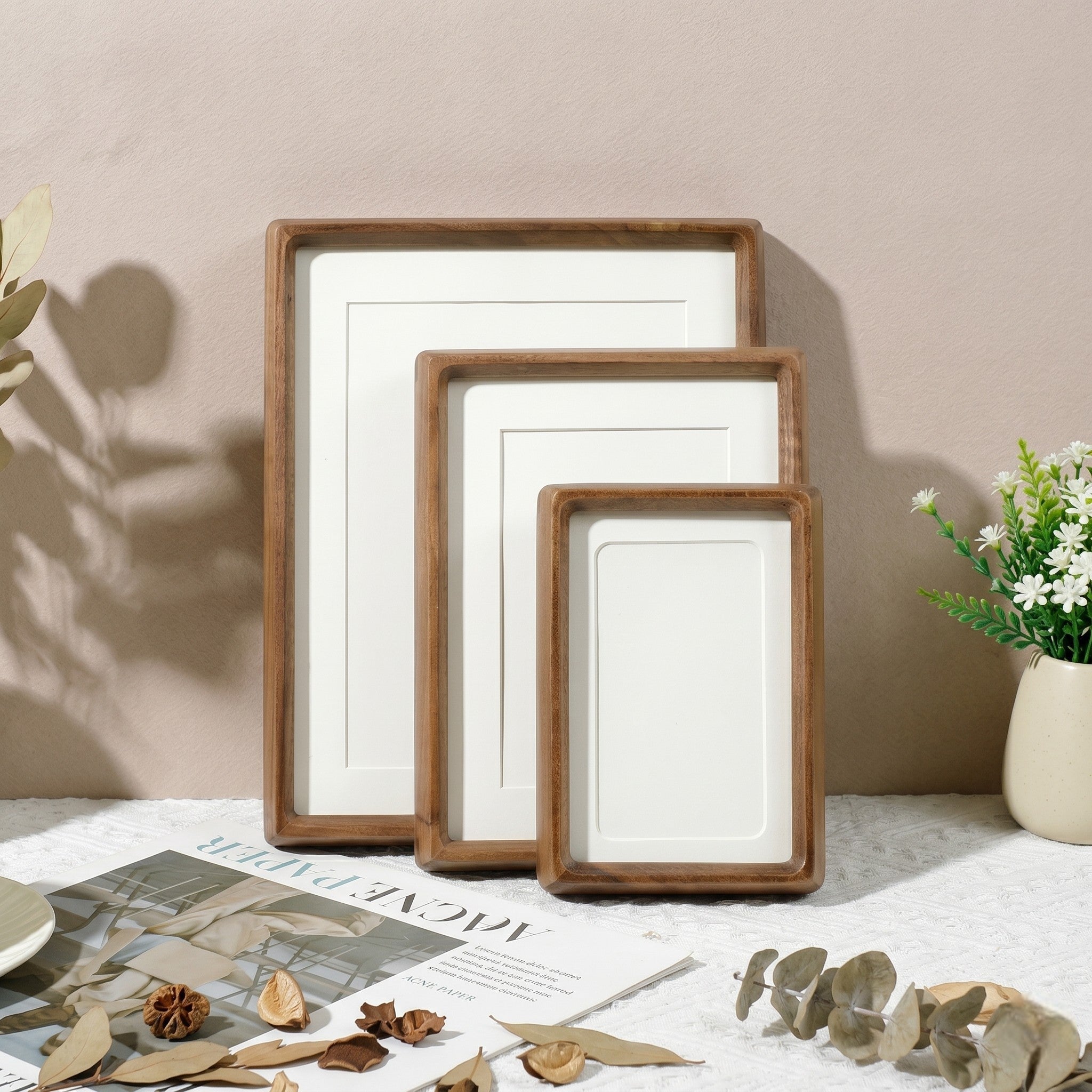 Cornici minimaliste in legno