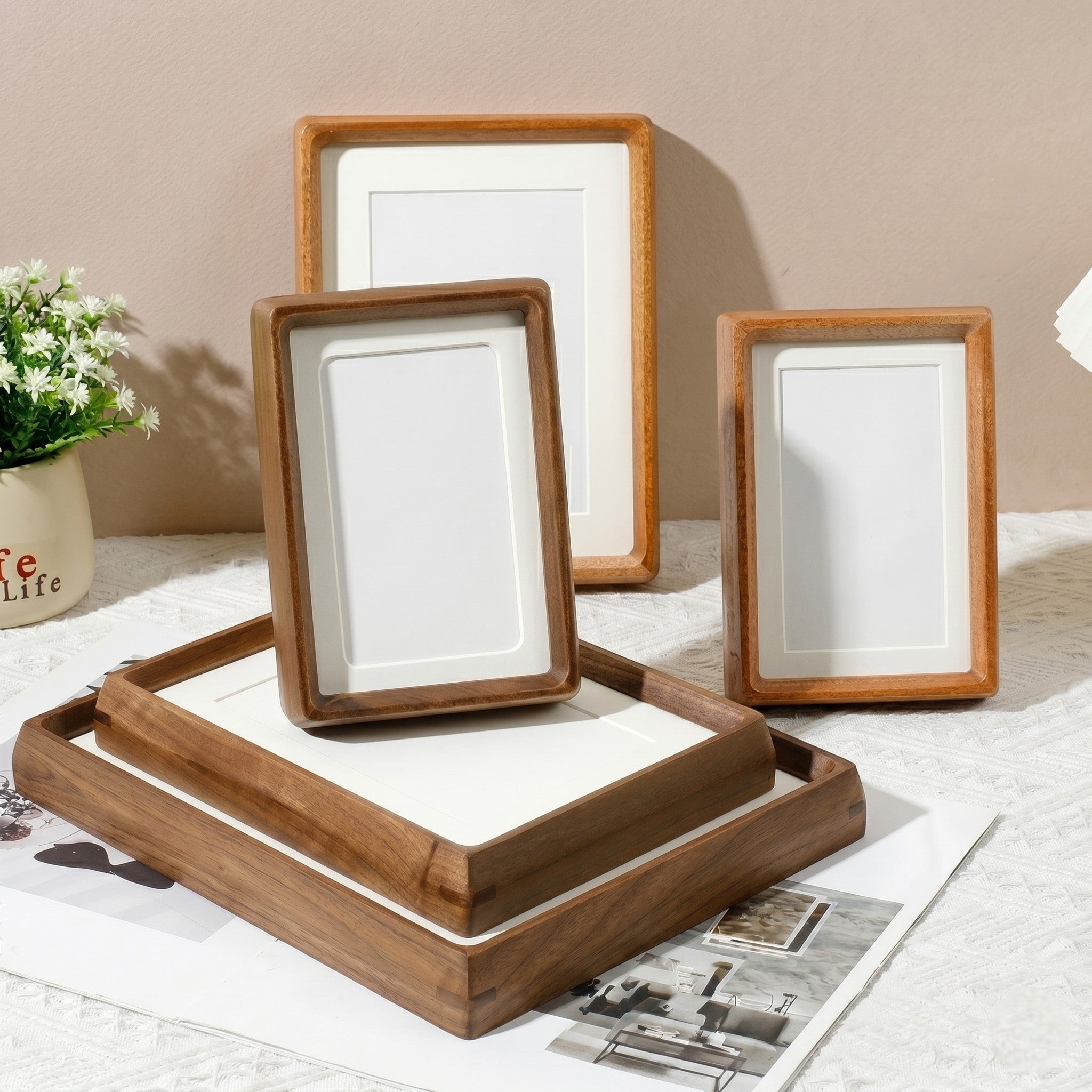Cornici minimaliste in legno