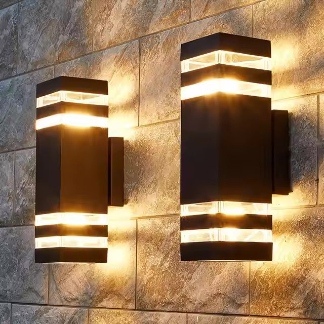 Lampada in alluminio impermeabile con due fonti di luce per esterni