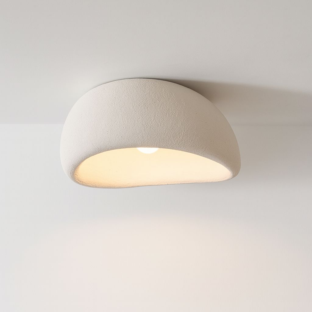 CALMLIGHT – Lampada da soffitto in resina minimalista per spazi sereni