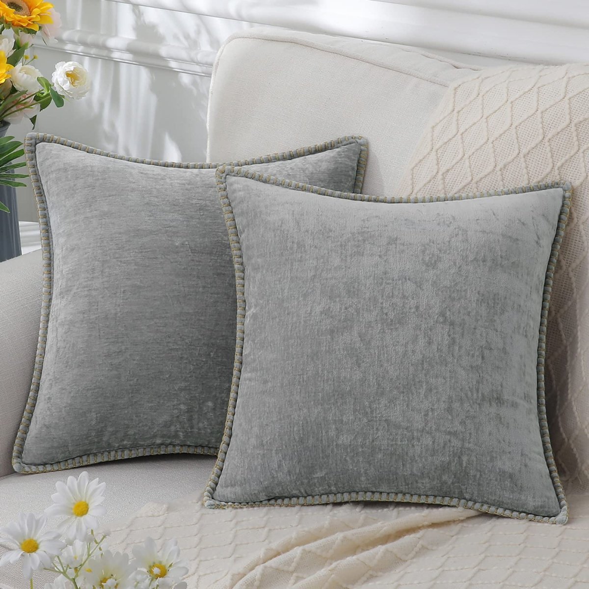CHENILUX – Elegante Cuscino Decorativo in Chenille per un Comfort Morbido