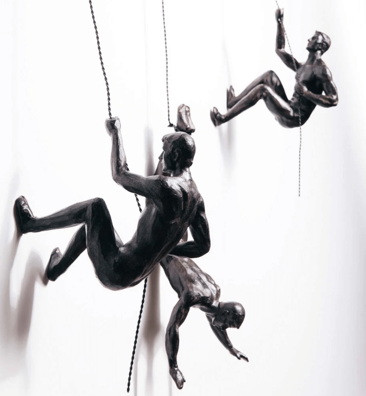 Scultura da parete ClimbArtis | Simbolo di forza e crescita | Realizzato a mano in resina e filo di ferro