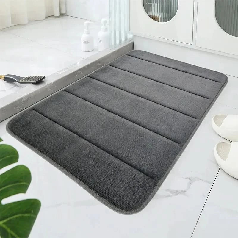 TAPPETO IN VELLUTO CORALLO – Tappeto da Bagno Morbido con Design Antiscivolo per Comfort e Sicurezza