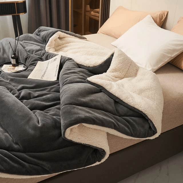 CozyLuxe – Coperta in Pile Lussuosa per il Massimo Comfort