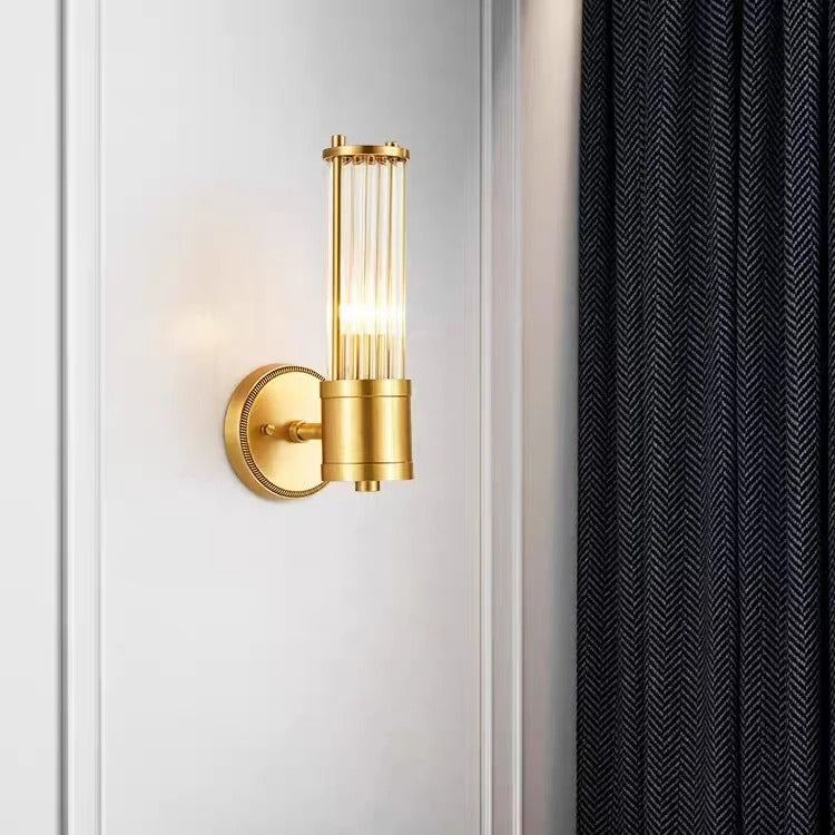 Lampada da Parete in Ottone e Cristallo per Interni Eleganti
