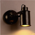 Lampada da parete industriale regolabile con giunto flessibile
