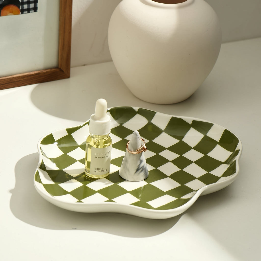 Vassoio decorativo con motivo a scacchiera