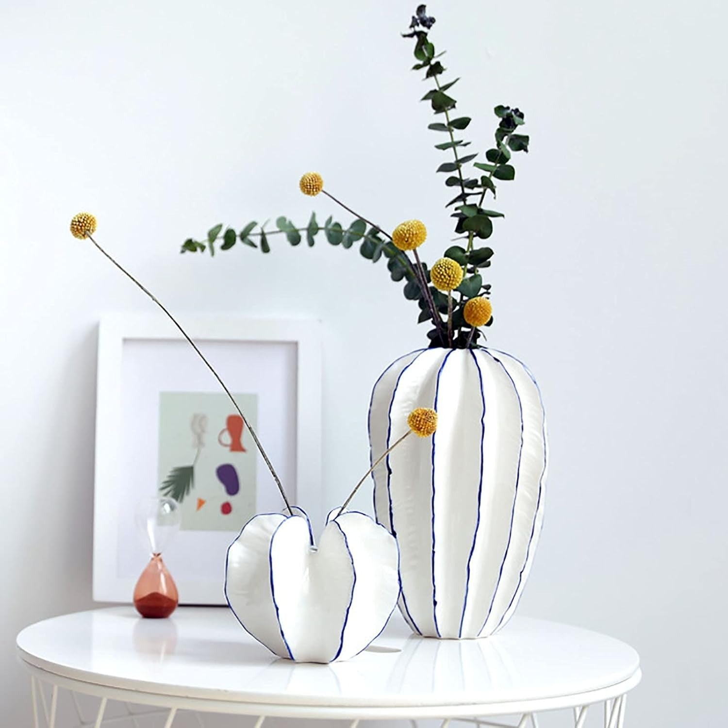 Vaso decorativo con struttura rigata