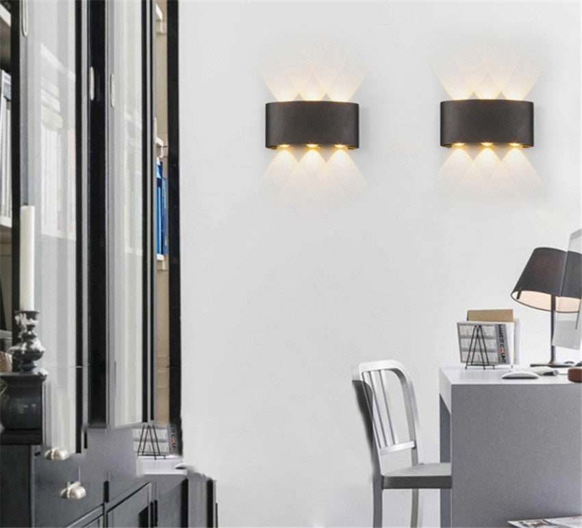 Moderna Applique LED Impermeabile per Interni ed Esterni | Illuminazione Elegante ed Energeticamente Efficiente