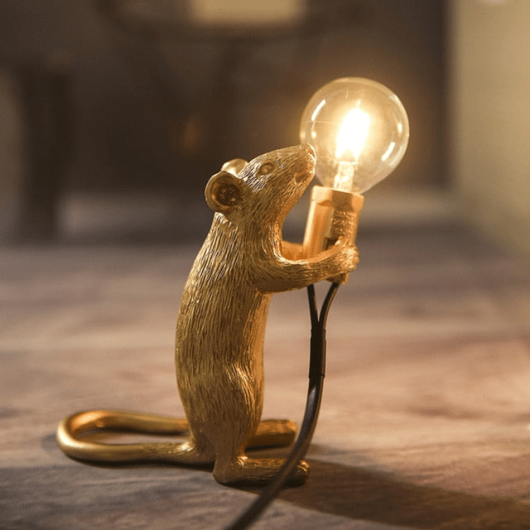 Mousey – Lampada da tavolo con Design Giocoso e Unico Punto di Attrazione
