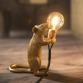 Mousey – Lampada da tavolo con Design Giocoso e Unico Punto di Attrazione
