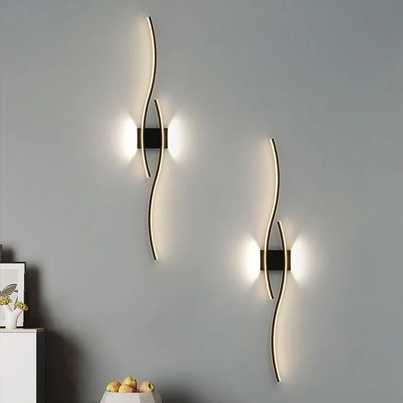 Moderna Applique LED – Design a Onde, Stile Minimalista | Brehn