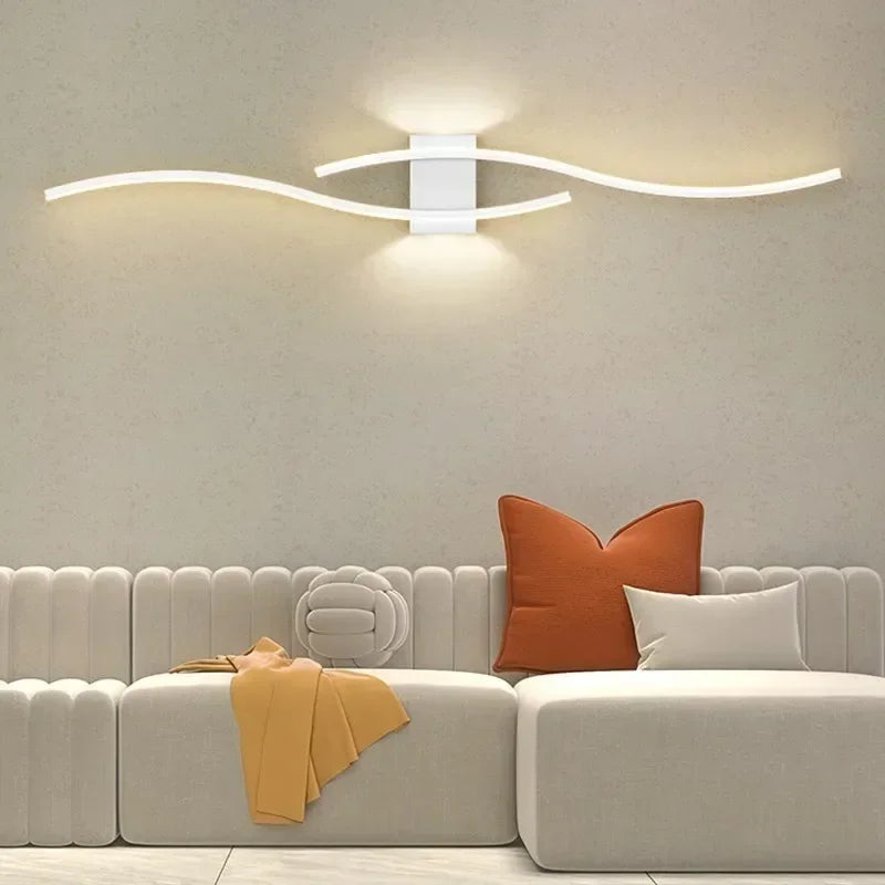 Moderna Applique LED – Design a Onde, Stile Minimalista | Brehn