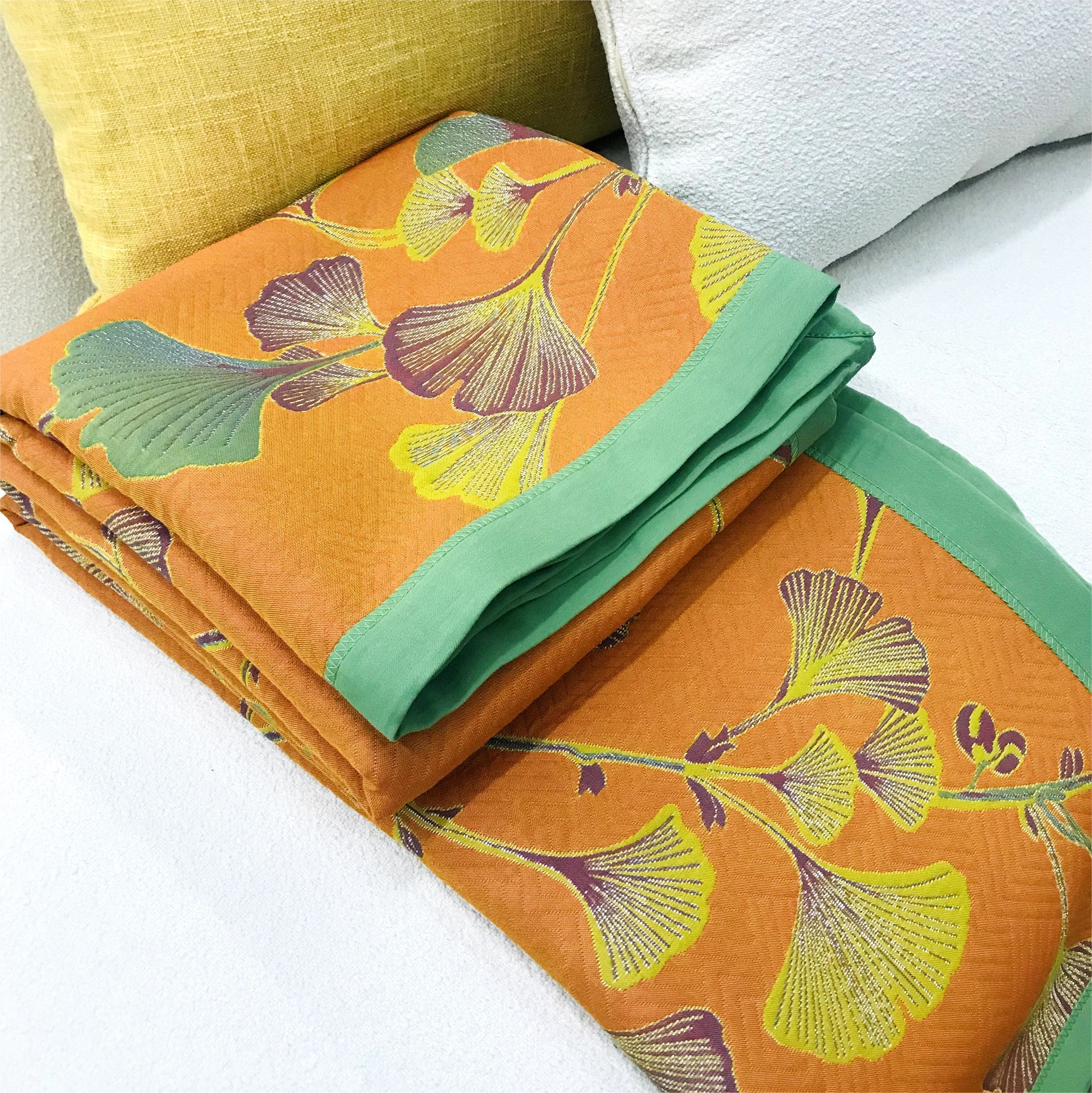 Sorika | Coperta in Cotone con Foglia di Ginkgo Reversibile e Design Jacquard con Miscela di Fibra di Soia