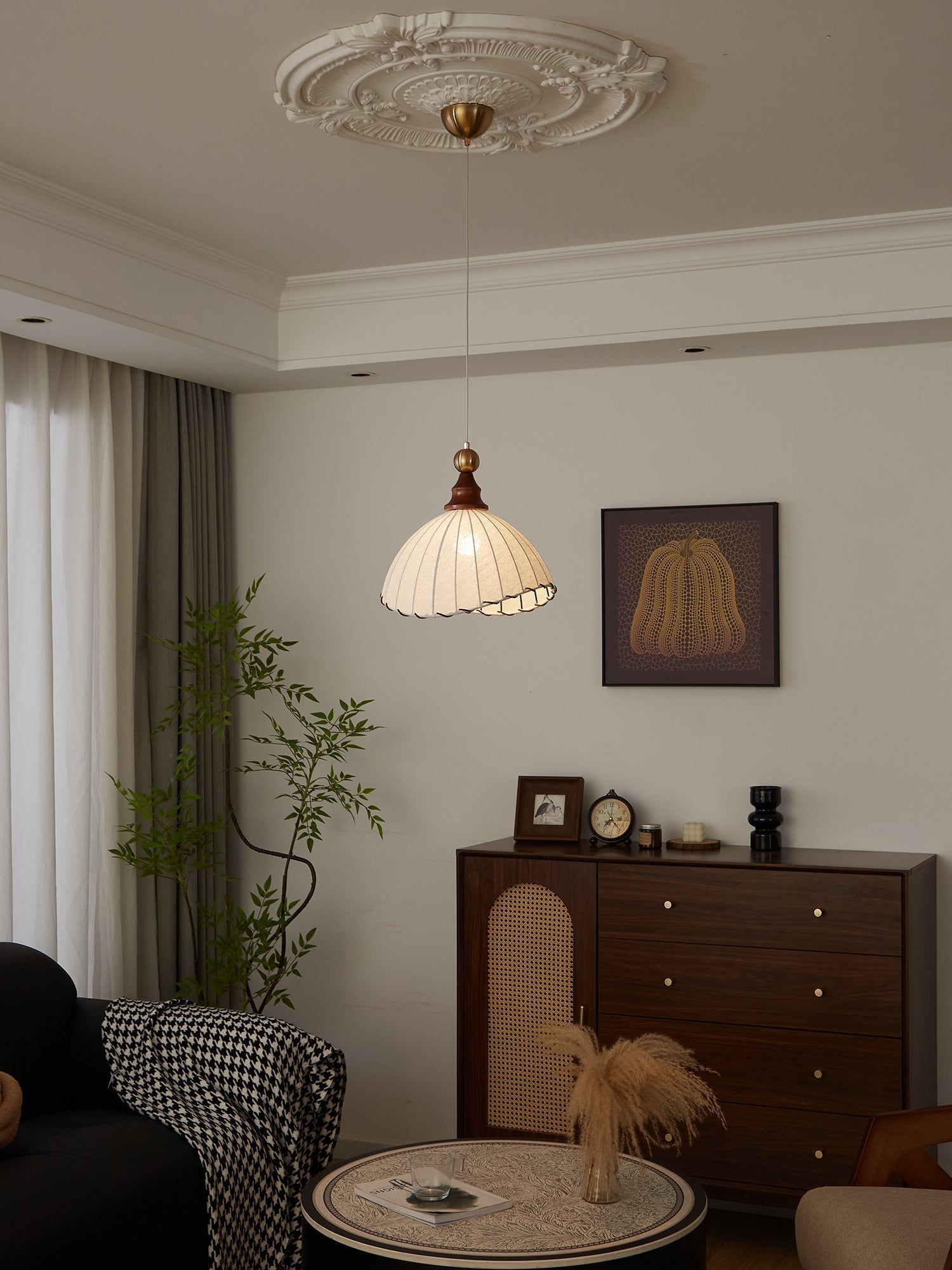 Elegant Eldora Pendant Light - Timeless Design