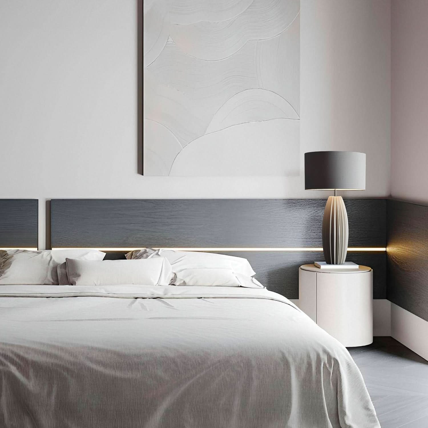Lampada da Tavolo Elegante a Strati – Base in Ceramica con Paralume in Tessuto