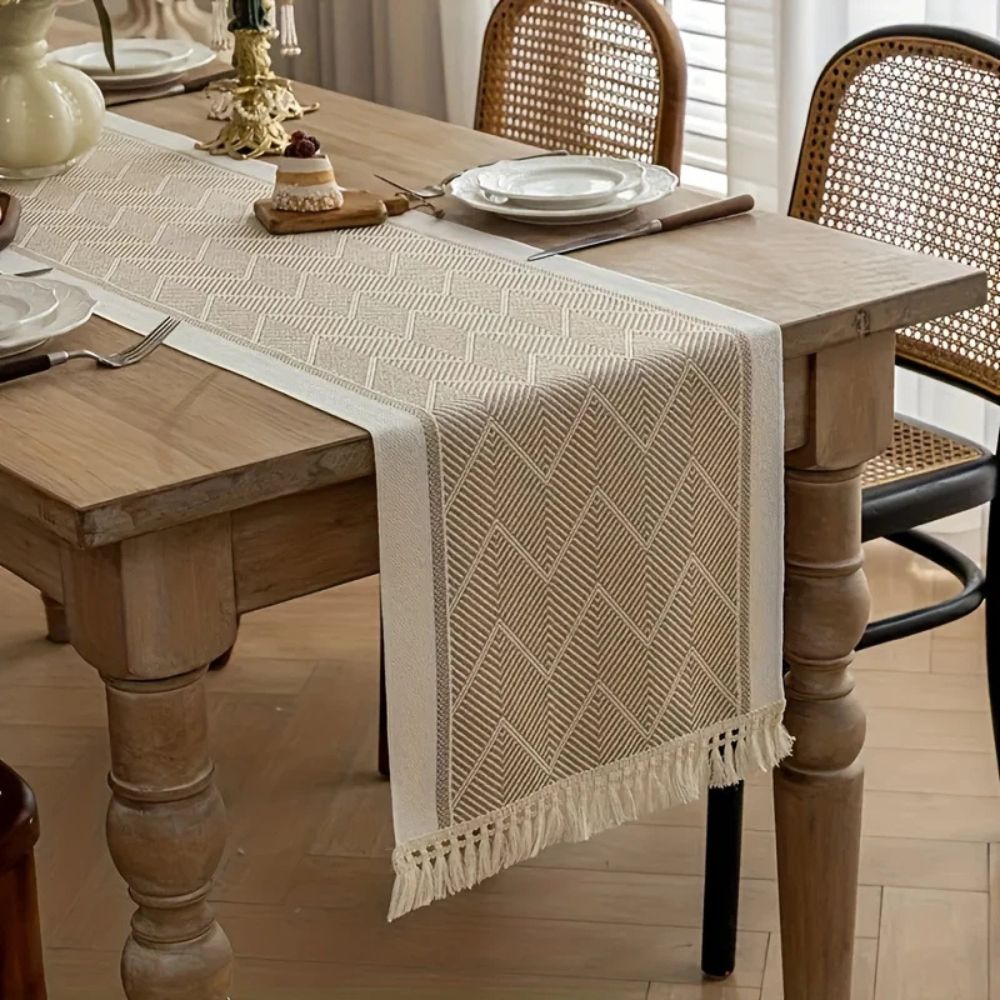 Elegante runner da tavolo con struttura tessuta per ambienti domestici