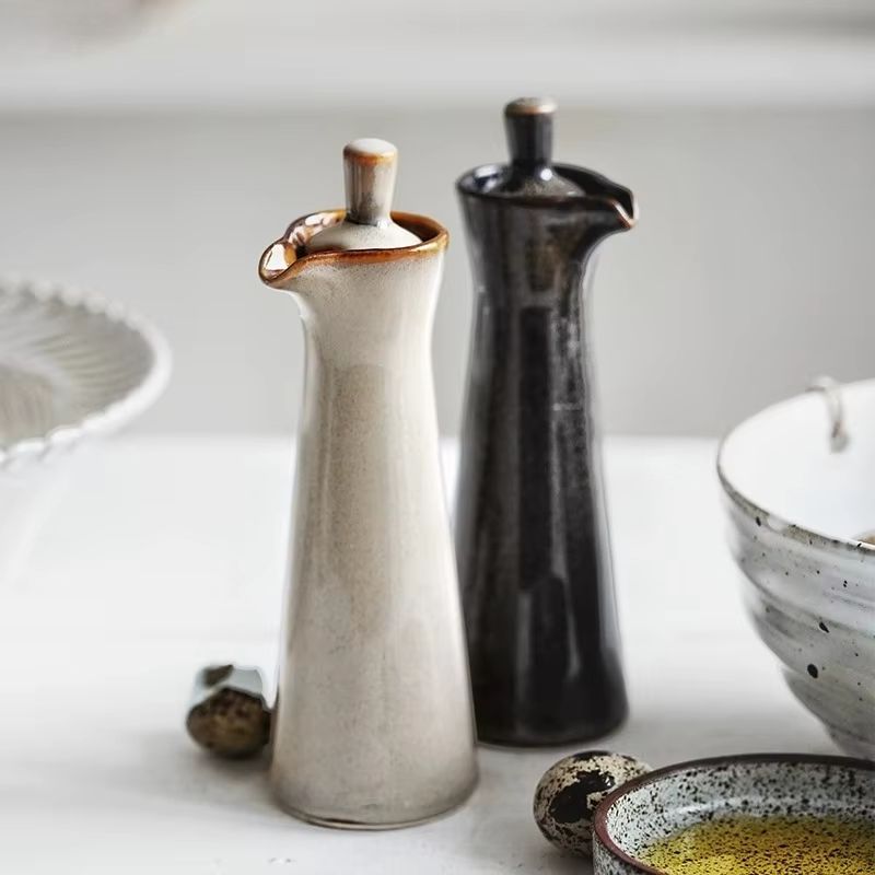 Fabian – Bottiglia d'olio in ceramica con beccuccio per cucina e tavolo
