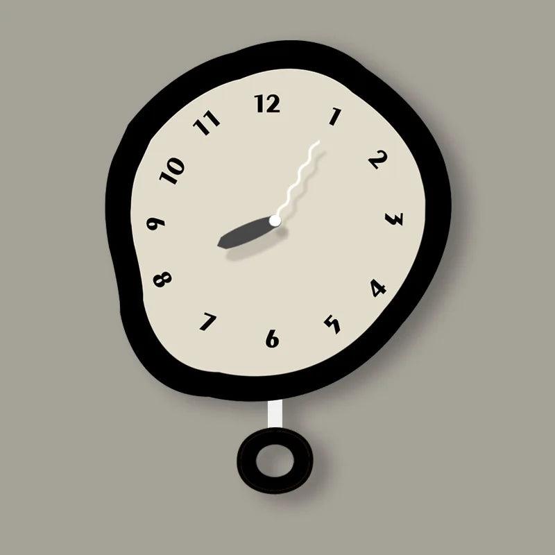 FORMLESS – Orologio da Parete Irregolare con Movimento Silenzioso