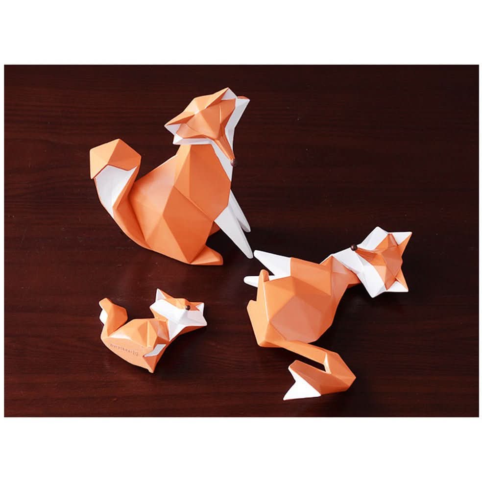 Figurina di Volpe Geometrica – Scultura Moderna in Resina