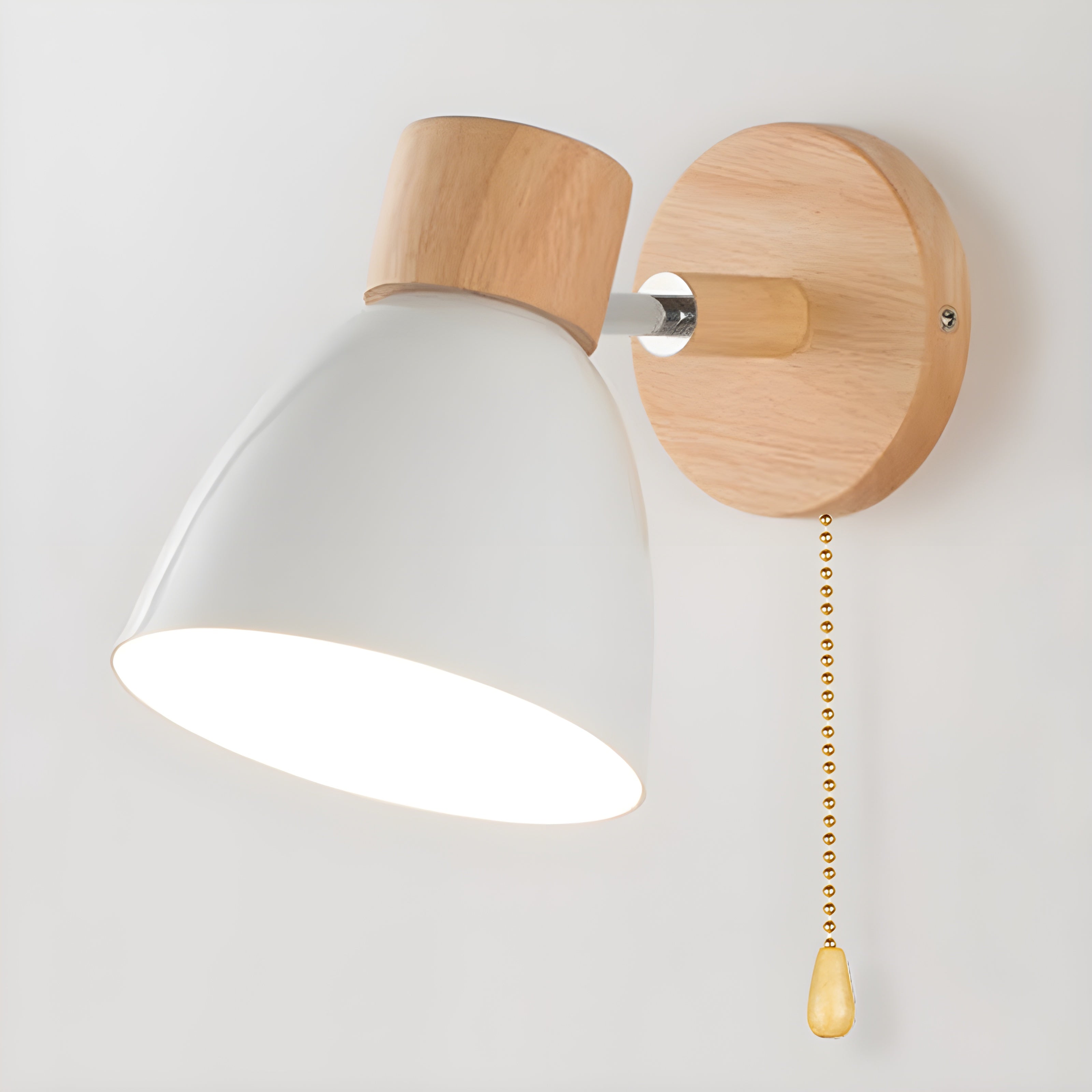 Lampada da parete in legno norvegese con interruttore per la camera da letto