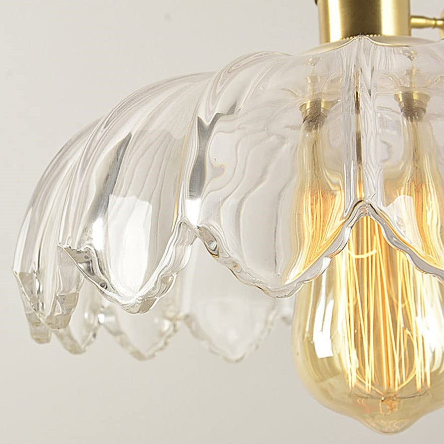 Luce in vetro che incanta per i dettagli!
