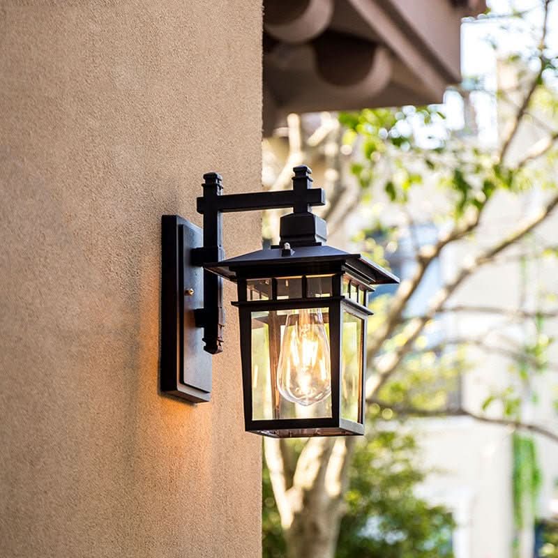 Lampada da Parete Esterna GlowGuard – Luce Regolabile e Resistente alle Intemperie per Esterni