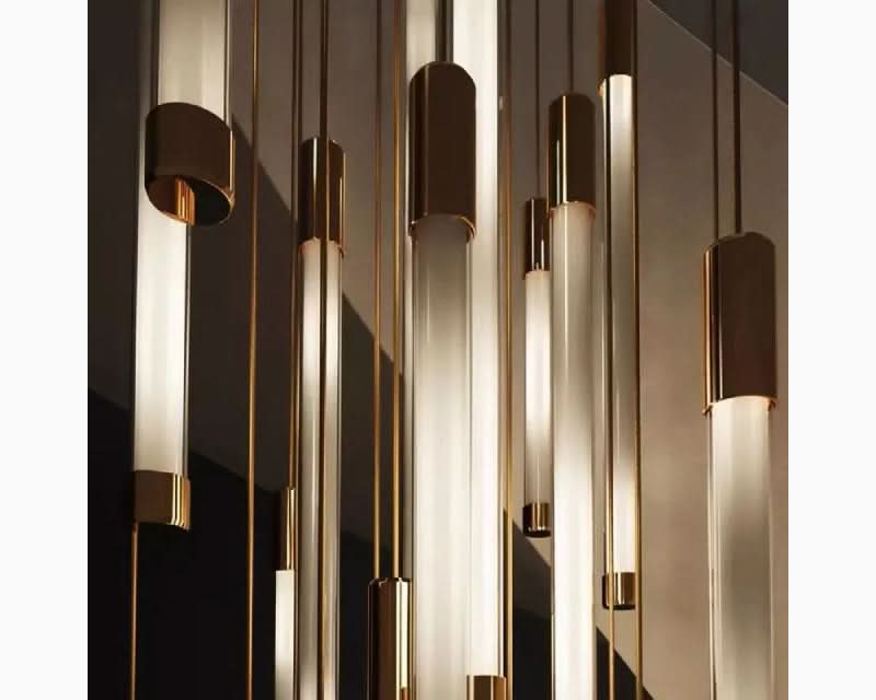 Candelabro LED Oro per Scale – Lampada a Sospensione Moderna