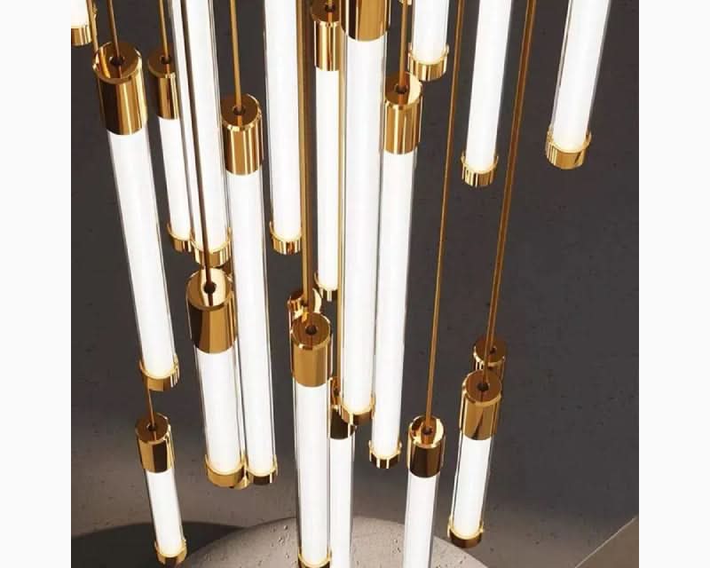 Candelabro LED Oro per Scale – Lampada a Sospensione Moderna