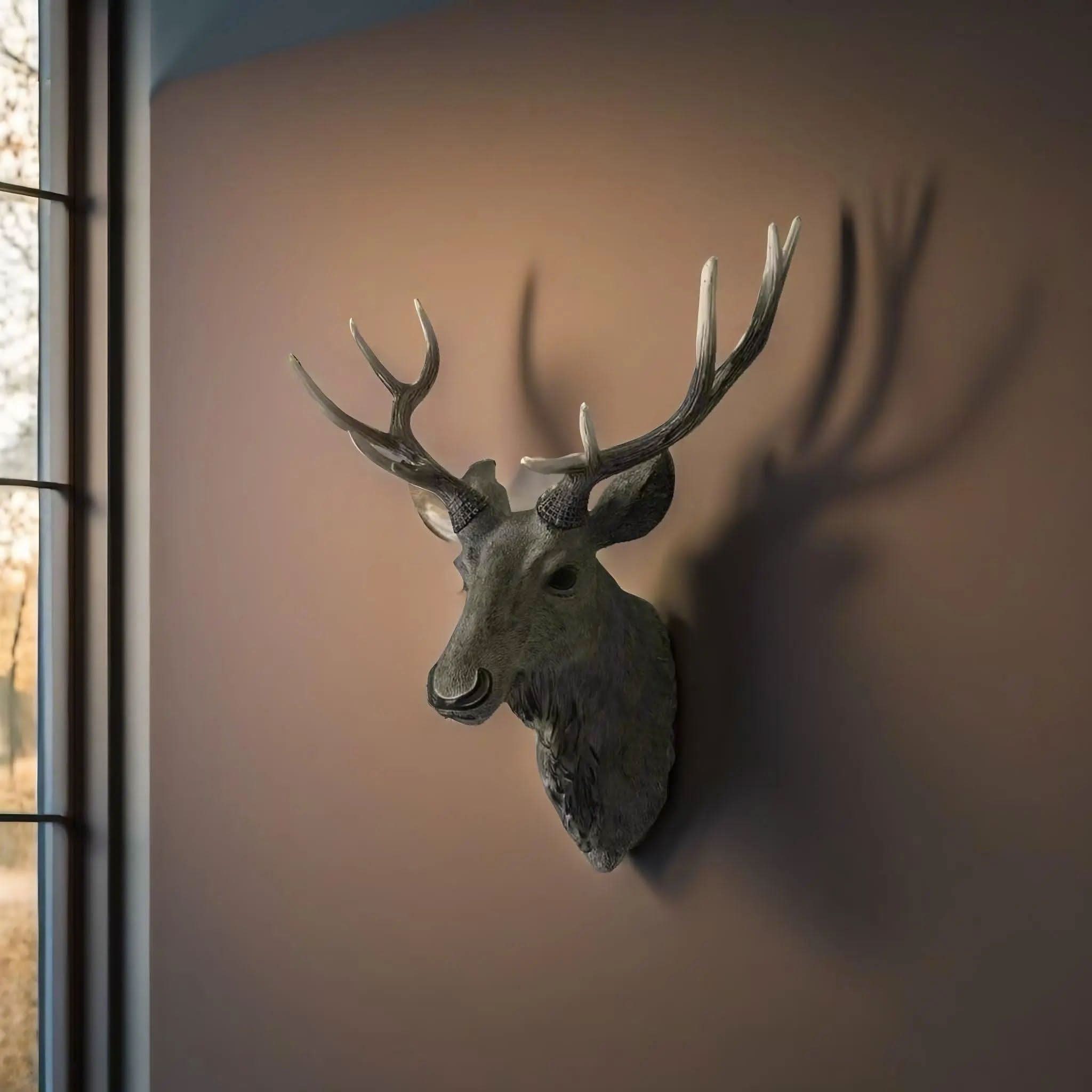 Decorazione da Parete con Testa di Cervo Finta
