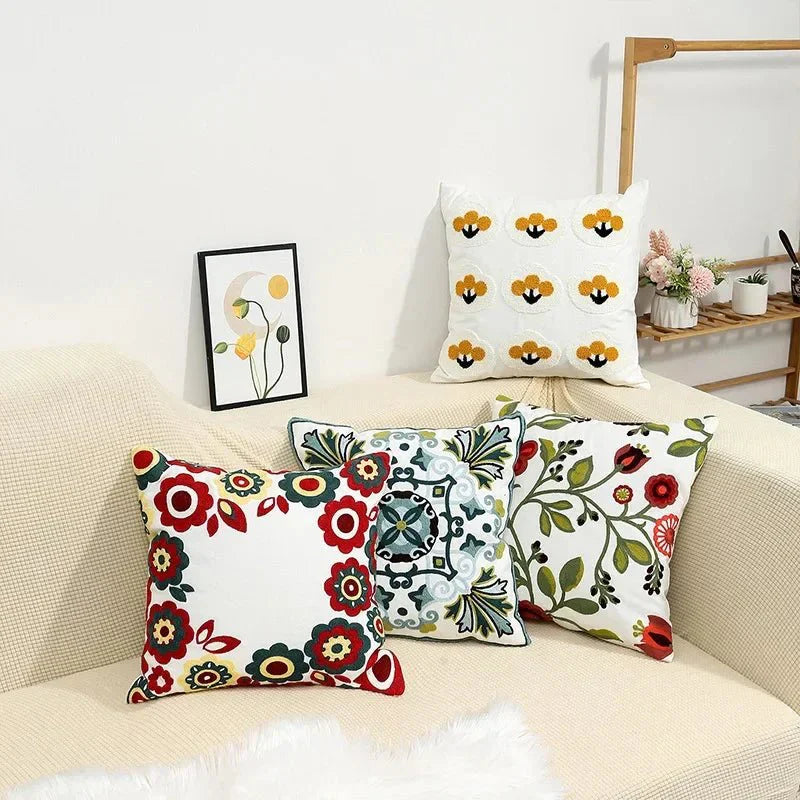 Somi | Copricuscino Ricamato in Cotone Canvas per Divano, Letto e Poltrona