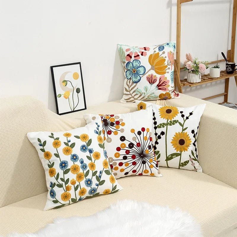 Somi | Copricuscino Ricamato in Cotone Canvas per Divano, Letto e Poltrona