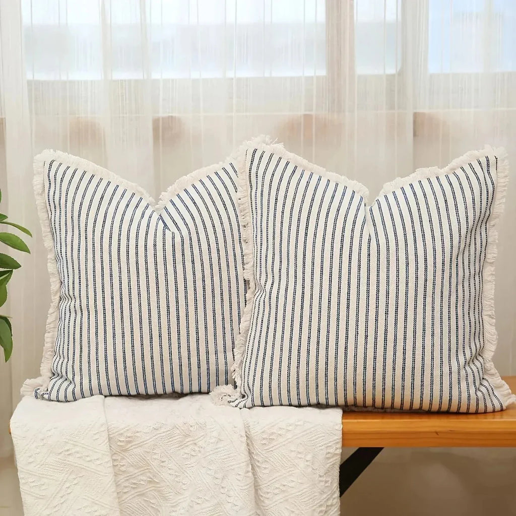 Meli | Copricuscino Jacquard con Bordo Arricciato Bianco in Misto Cotone per Divano, Letto e Poltrona