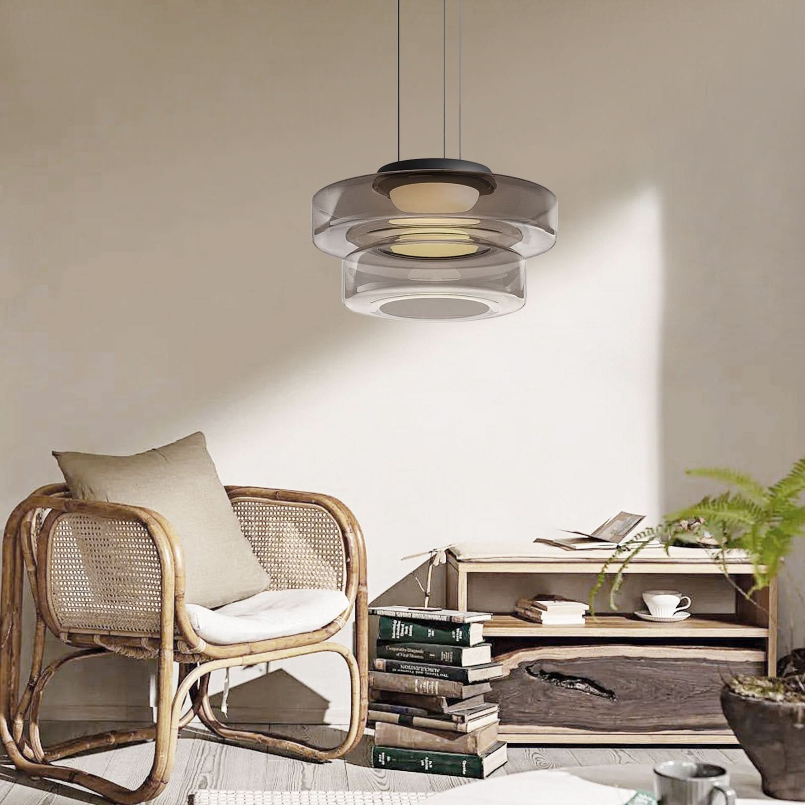 Lampada a sospensione in vetro Bauhaus con lampadina LED calda