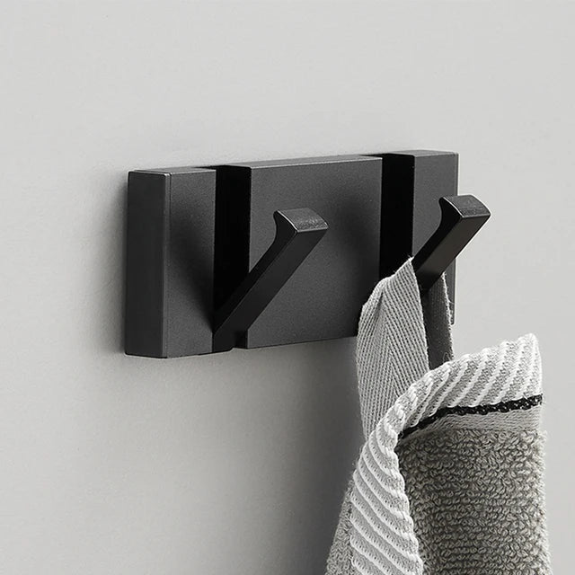 Gancio da Parete Pieghevole Minimalista – Design in Acciaio Inossidabile per Ingresso e Bagno