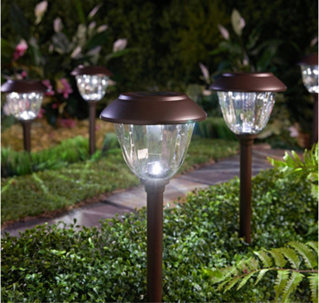 Set di 8 Luci da Giardino Solari con Cappuccio in Metallo e Vetro Trasparente