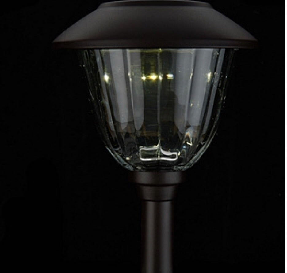 Set di 8 Luci da Giardino Solari con Cappuccio in Metallo e Vetro Trasparente