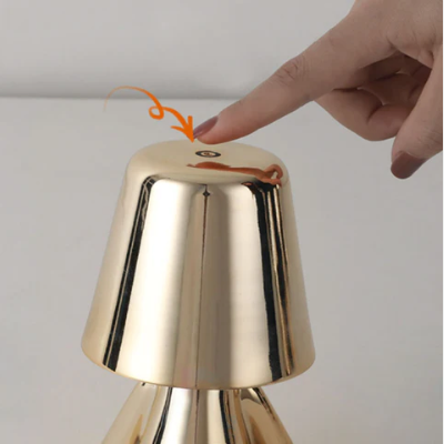 GoldenBoy™ – Lampada da tavolo elegante per ogni casa