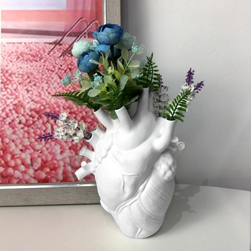 Vaso a Forma di Cuore Creativo – Artistico e Stile per Ogni Interno