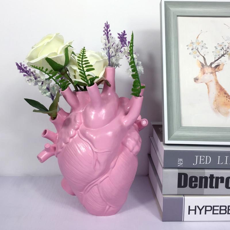 Vaso a Forma di Cuore Creativo – Artistico e Stile per Ogni Interno