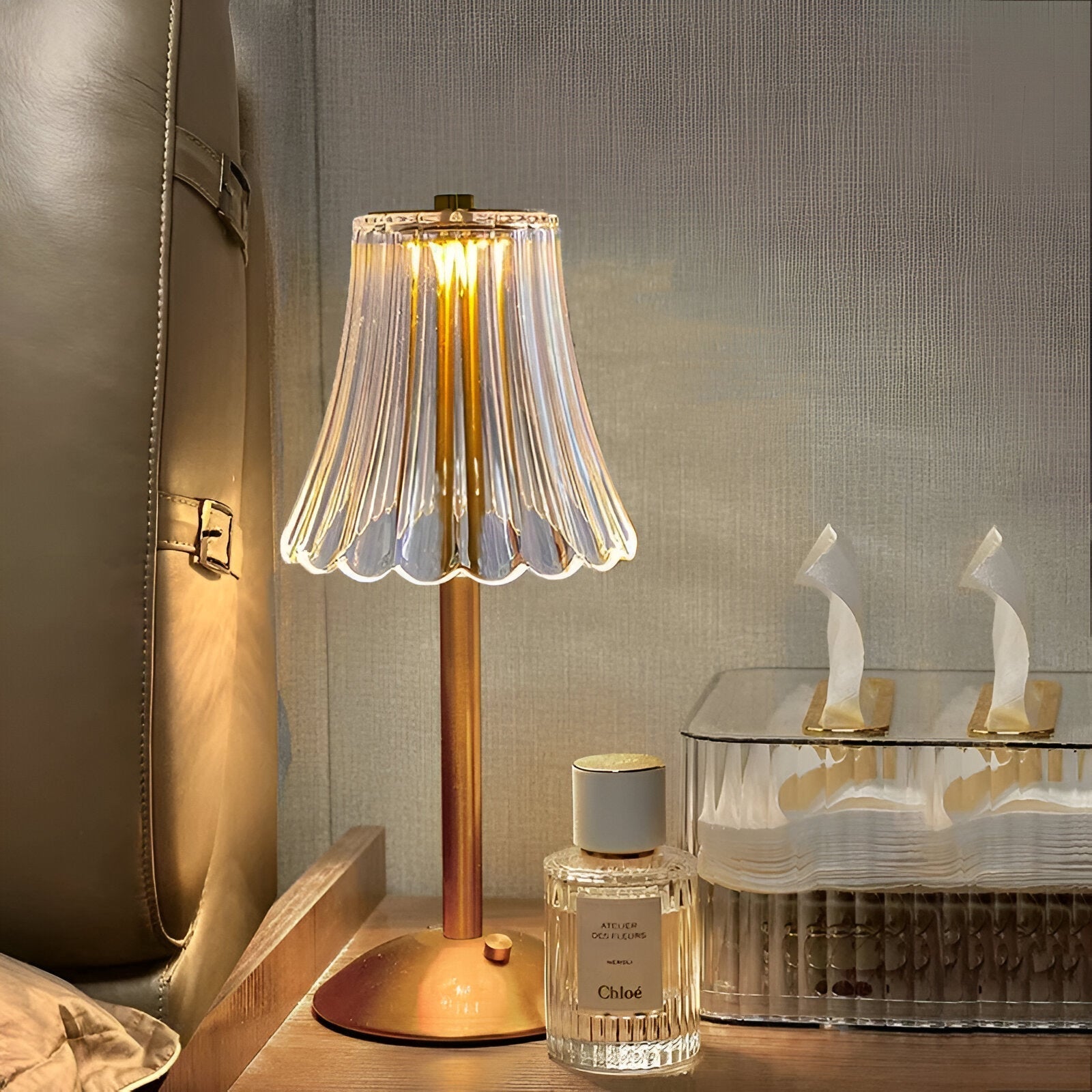 Lampada da tavolo senza fili con design elegante e senza tempo