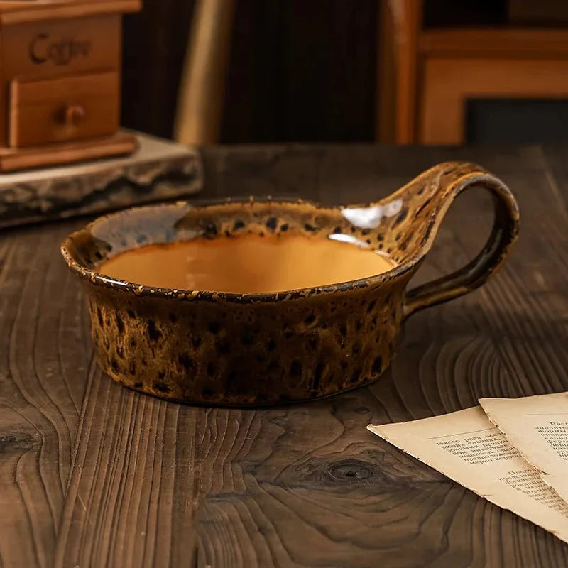 Ciotola da zuppa in ceramica con manico