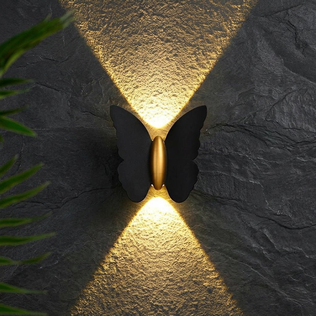 Lampada da parete esterna LED in forma decorativa