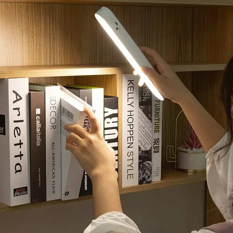 Lampada LED Ricaricabile Senza Fili - Regolabile e Dimmabile
